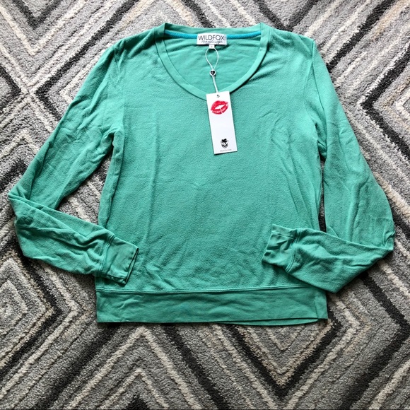 WILDFOX Baggy Beach Jumper Deep V Knit Pullover - Picture 6 of 16